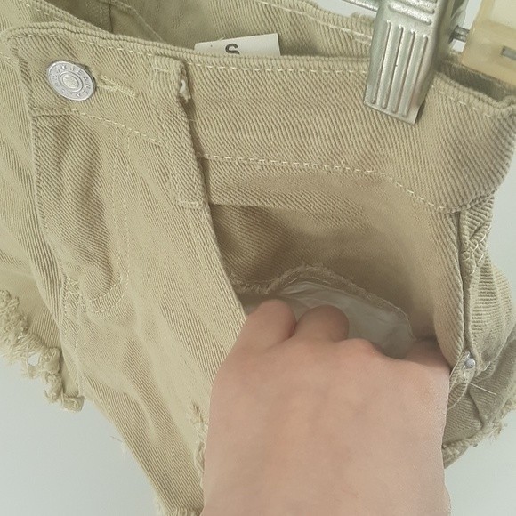 Size s tan unbranded cute shorts - Picture 7 of 9